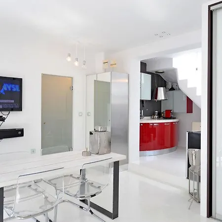 Kastro Apartman Párosz